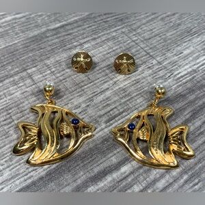 Vintage 90’s Avon Ocean Fish & Sand Dollar Pierced Earrings Gold Tone